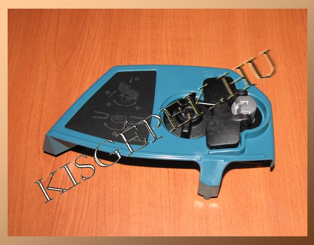 Lánc oldali burkolat Makita EA3201S, kpl.