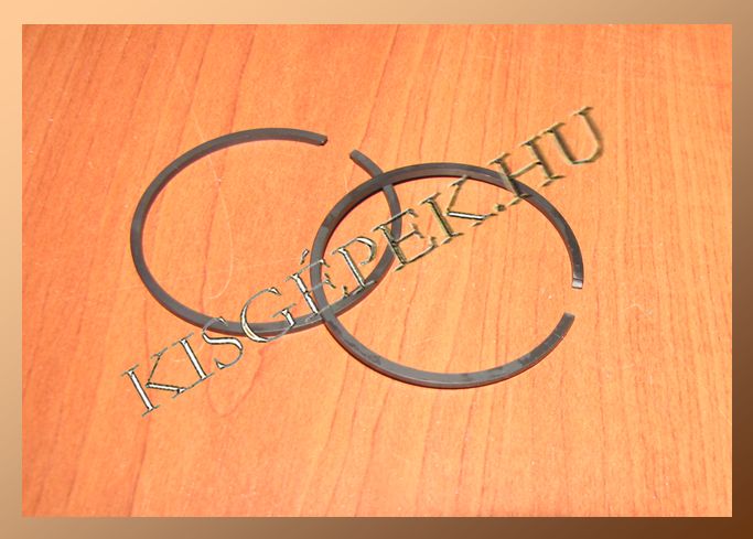 Dugattyúgyűrű 47x1,5 mm oldalt stiftes